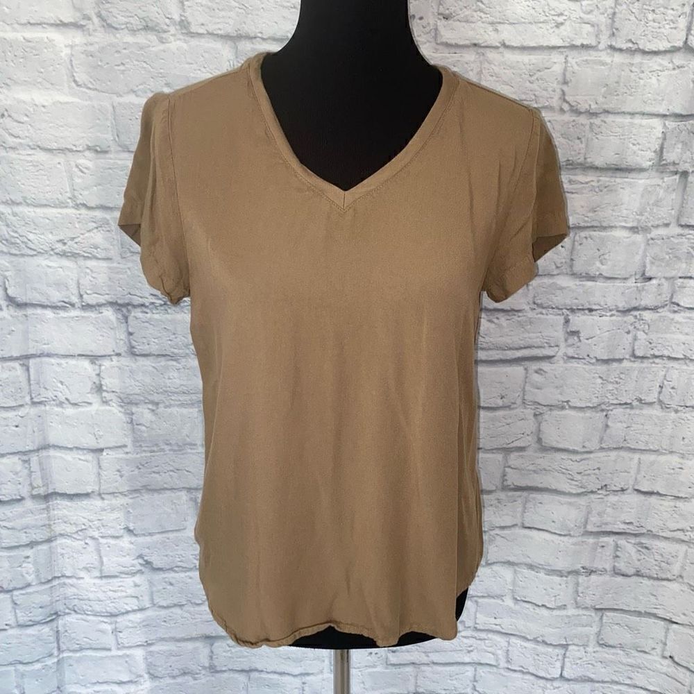 Ci Sono women M v-neck short sleeve blouse tan